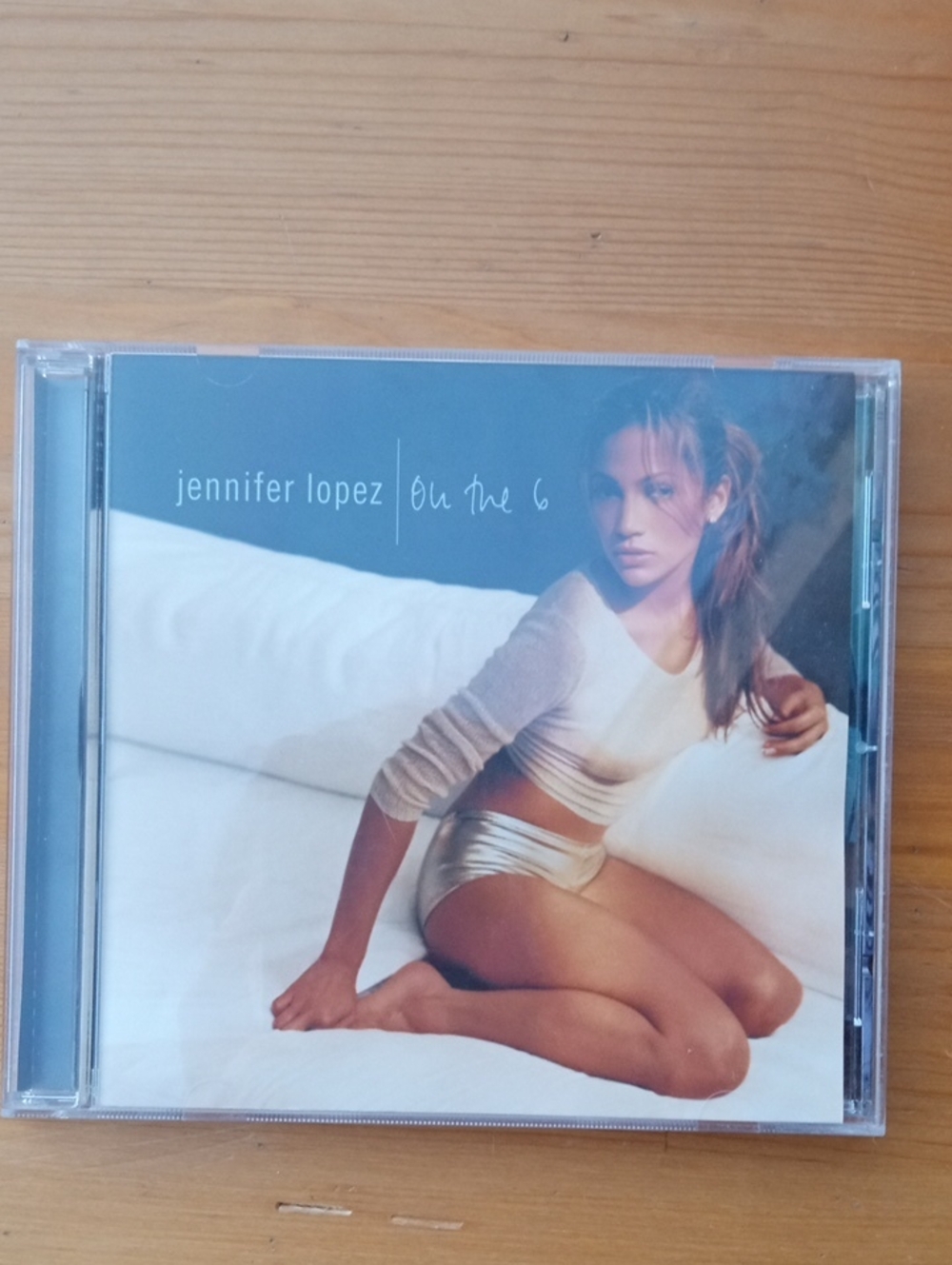 Jennifer Lopez On The 6 music CD